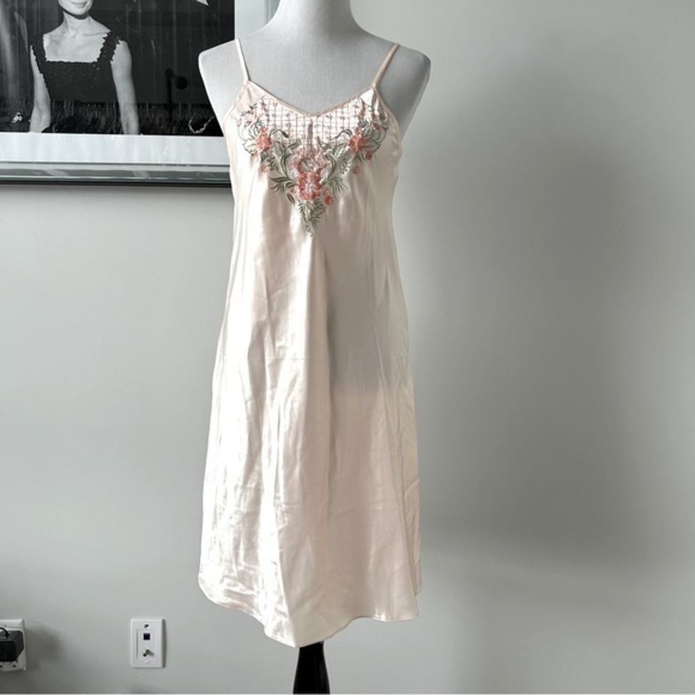 Minh Thanh Vintage Nightie